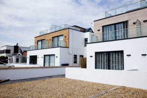 Modern sea side house built with Durisol